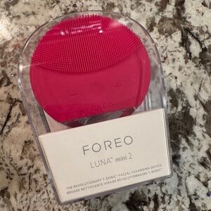 NWT Foreo Luna mini 2 in fushia
